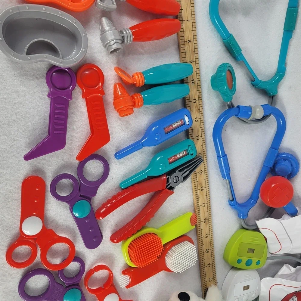 Veterinary Pretend Play Kit Pet Medical Doctor Set Toys Dog Imagination 20+ pcs